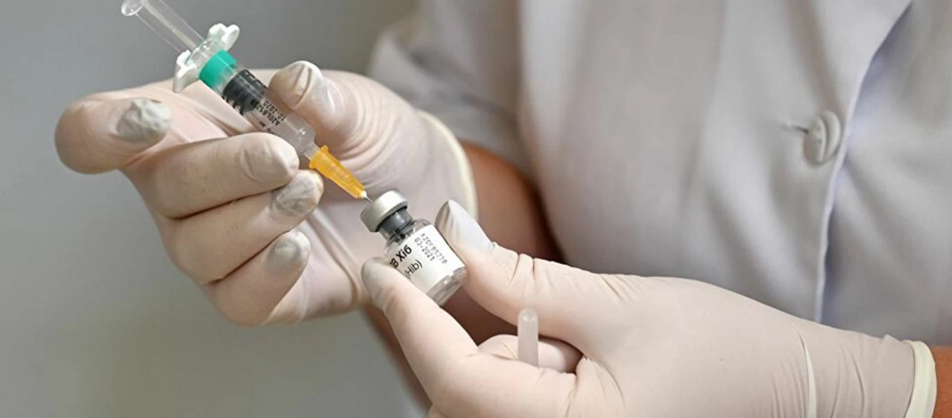 Ρωσία: Ξεκινά τον Οκτώβριο την παραγωγή πειραματικού εμβολίου κατά του κορωνοϊού για ζώα